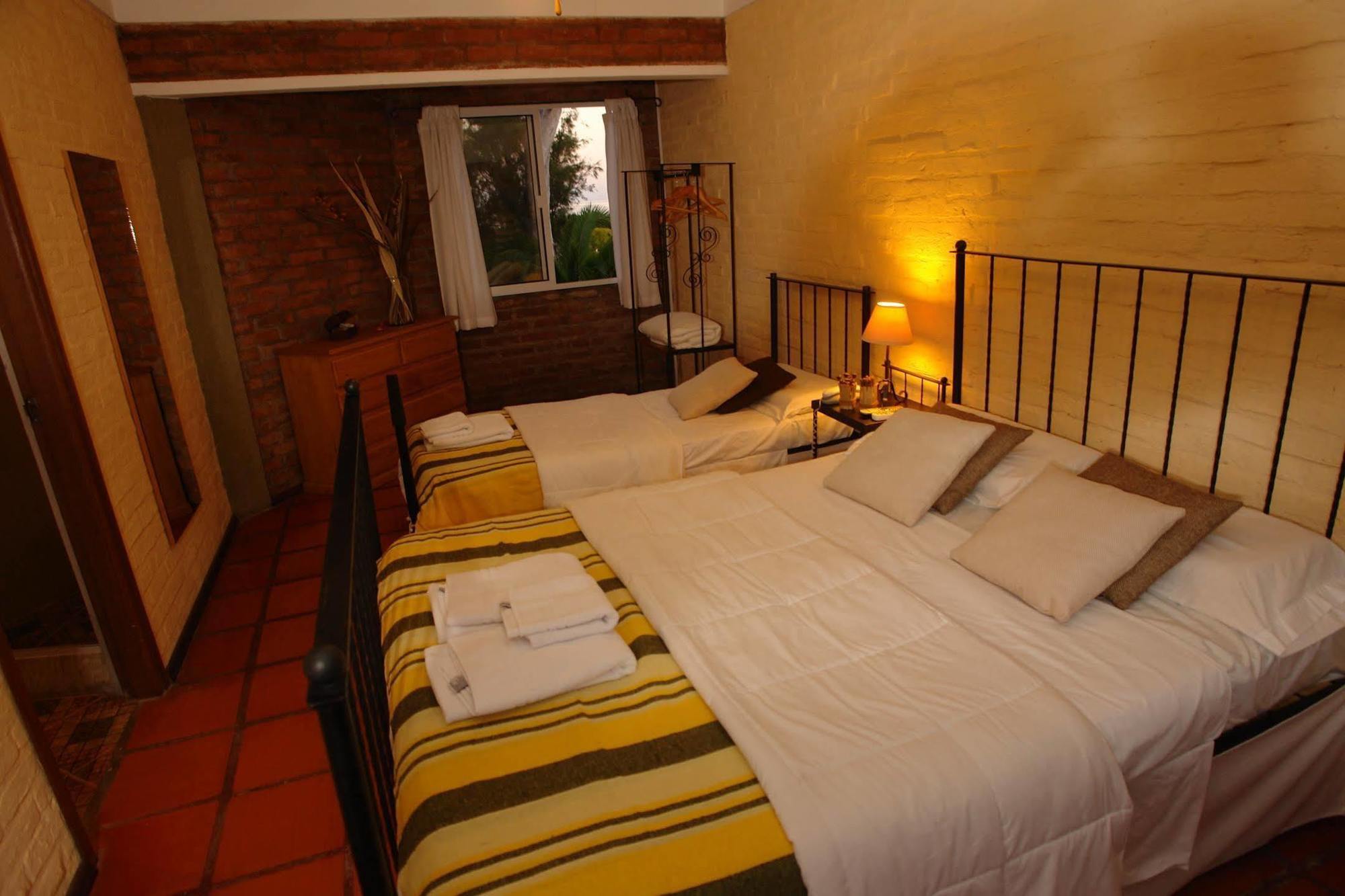 Posada Del Bosque Colonia del Sacramento Exterior foto